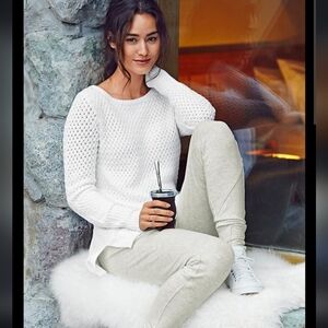 Athleta Cypress Cream White Soft Knit sweater XS